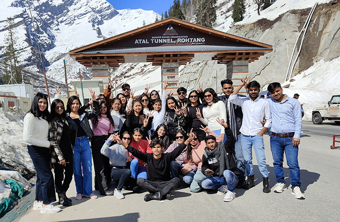  Students of B.Sc.B.Ed. 4th semester trip to Manali, Sissu and Kasol in April 2024